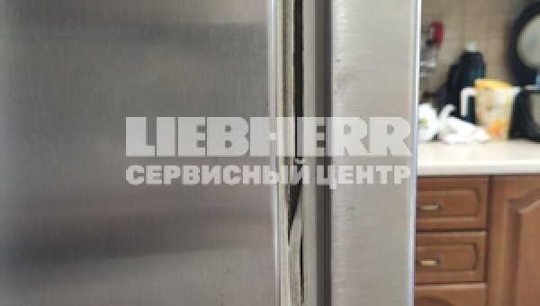 Замена уплотнителя на обеих дверях Liebherr KGBes 4046